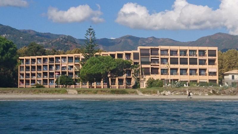 Residence Santa Lucia, Studio Avec Piscine , Vue Mer Et Pied Dans L'Eau , Moriani-Plage Santa-Lucia-di-Moriani Exterior foto